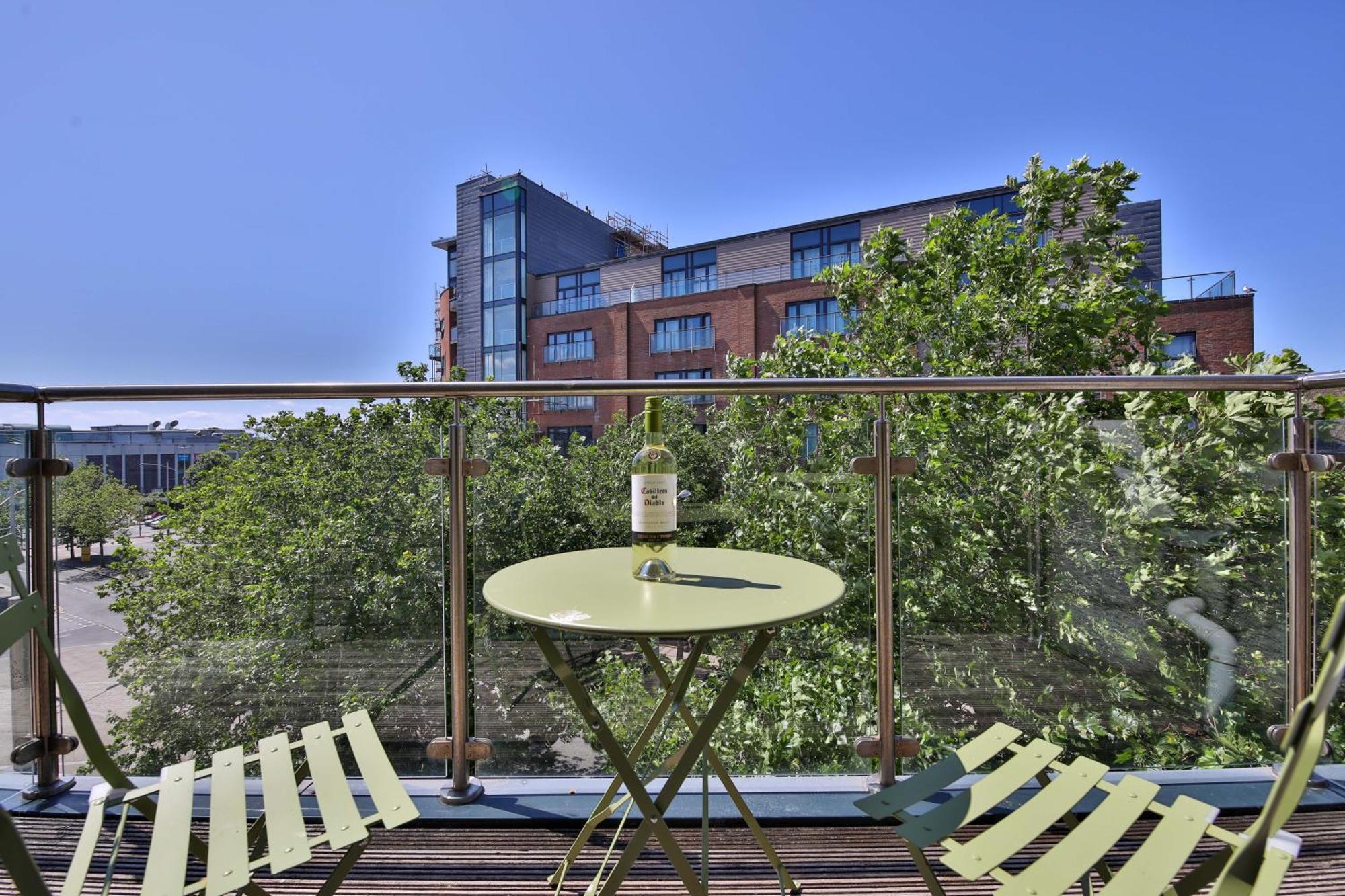 Princess Lofts City Centre Studios With Nespresso Coffee Machines & New Fast Wifi By Stayright Swansea Buitenkant foto